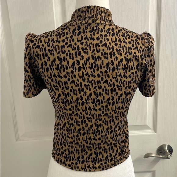 Zara Animal Print Black & Brown Smocked Neck Crop Top Puffed Short Sleeve Size S - Picture 10 of 10